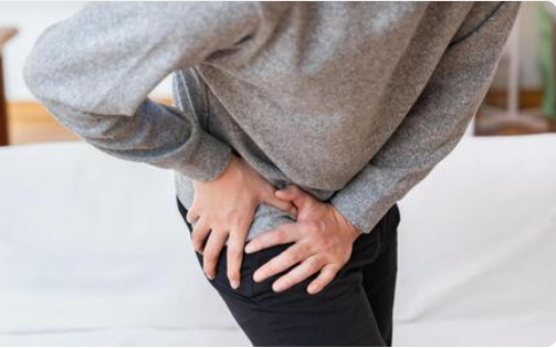 股関節の痛み・坐骨神経痛